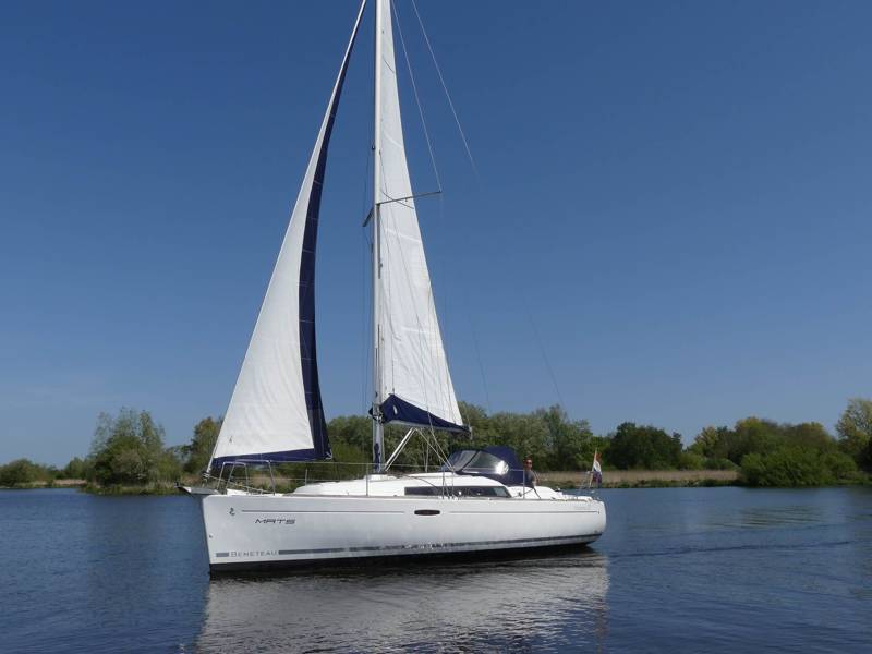 Beneteau Oceanis 31 'Mats'